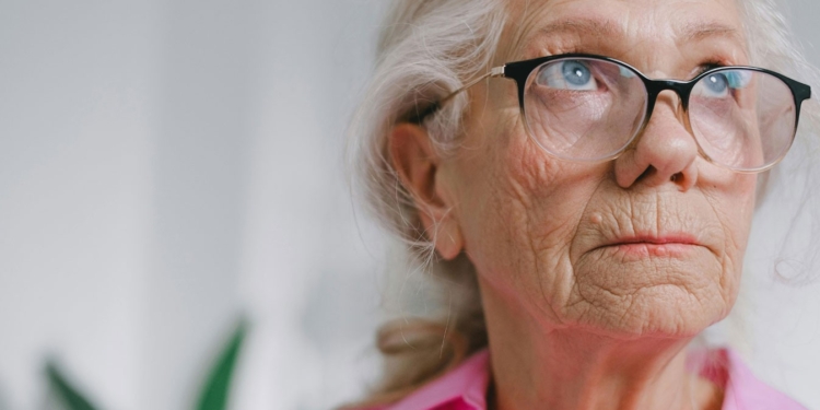 У Бельгії тестують додаток SARA — він має врятувати від самотності пацієнтів із деменцією та ментальними порушеннями