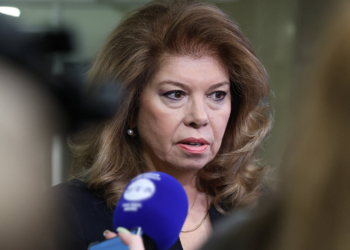 Президент Болгарії розкритикувала візит службового прем’єр-міністра до Києва