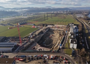 Швейцарія будує найпотужнішу у світі редокс-протокову батарею