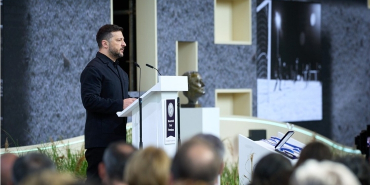 Зеленський від імені народу України отримав нагороду “Чотири свободи”