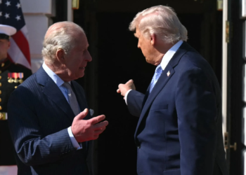 Трамп з порогу почав лякати короля Чарльза Путіним, який хоче знищити все. Чарльз лякатися не хотів (ФОТО)