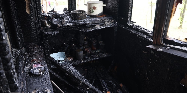 Пожежі на Миколаївщині – горіли балкон, будинок та сміття