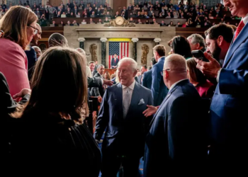 “Історія примирення, оновлення та виняткового партнерства”. Що пишуть про візит та жарти короля Чарльза у США (ФОТО)