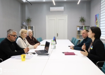 Фонд «Синьо-жовтий хрест» передав Миколаєву партію генераторів