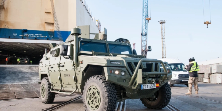 Іспанія у 2026 році передасть Україні 100 броньованих машин VAMTAC та партію артилерійських боєприпасів