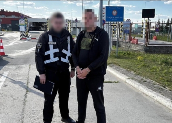 Німеччина видала Україні лідера угрупування, що спеціалізувалося на підробці документів. Навіть паспортів ЄС