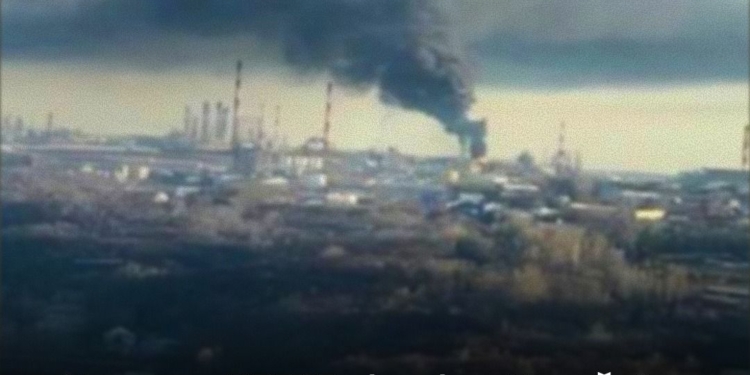 Генштаб підтверджує: уражено НПЗ “Башнефть-Новойл”, ворожий полігон та інші об’єкти противника