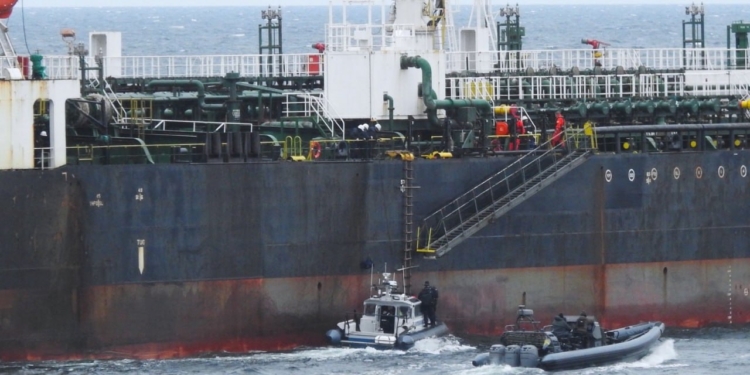 Швеція захопила танкер «тіньового флоту» РФ