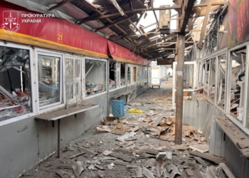 П’ятеро загиблих та 19 поранених унаслідок ранкового удару БпЛА по місту Нікополь (ФОТО)