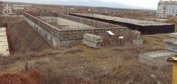 Прокуратура вимагає розірвання договору на будівництво насосної станції у Первомайську на Миколаївщині – вона вже мала працювати (ФОТО)