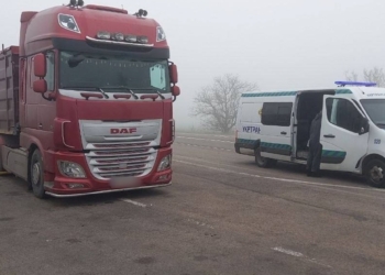 На Миколаївщині дві фури намагалися оминути WIM-комплекс. Не вийшло (ФОТО)