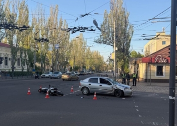 У Миколаєві в ДТП на Великі Морській і Аркасівській постраждав мотоцикліст (ФОТО)