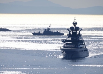 Іран пропустив яхту російського олігарха через Ормуз