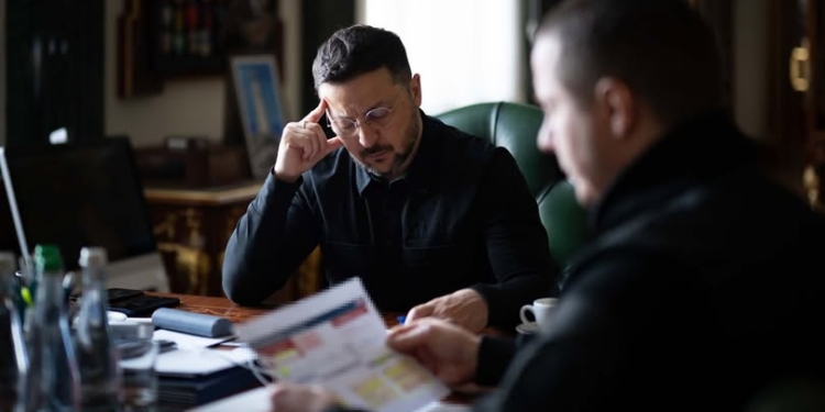 Керівник Служби зовнішньої розвідки України прозвітував Зеленському про “дальнобійні санкції”