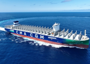 Перше європейське судно пройшло через Ормузьку протоку з початку війни в Ірані