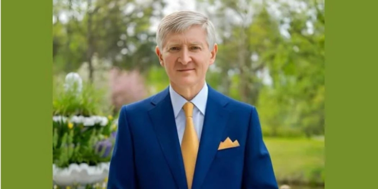 Завжди однаковий і не змінюється – Ахметова підозрюють у використанні ШІ (ФОТО, ВІДЕО)