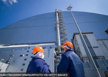 40 років аварії на ЧАЕС. Чи захищає від радіації сьогоднішній саркофаг після удару РФ (ФОТО)