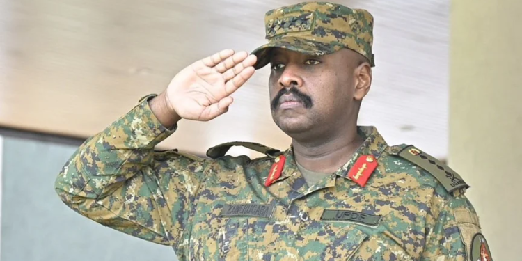 Назвав це «дивідендами безпеки». Очільник армії Уганди вимагає в Туреччини $1 млрд та «найгарнішу жінку за дружину»