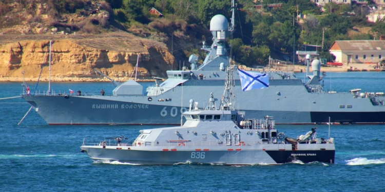 Що це за 30-метрові катери “Соболь” та “Грачонок”, які сьогодні уразили ВМС біля Керченського мосту (ФОТО, ВІДЕО)