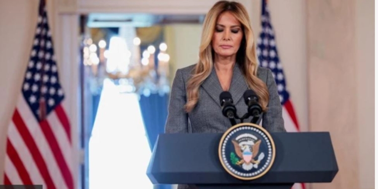 Меланія Трамп розповіла про знайомство з Джеффрі Епштейном