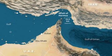 Тягни-штовхай. Іран заявив, що знову блокує Ормузьку протоку