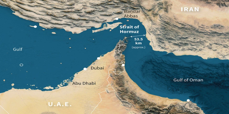 Тягни-штовхай. Іран заявив, що знову блокує Ормузьку протоку