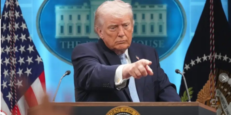 Провидці чи інсайдери? Хтось заробив десятки і сотні тисяч доларів на мирній пропозиції Трампа по Ірану