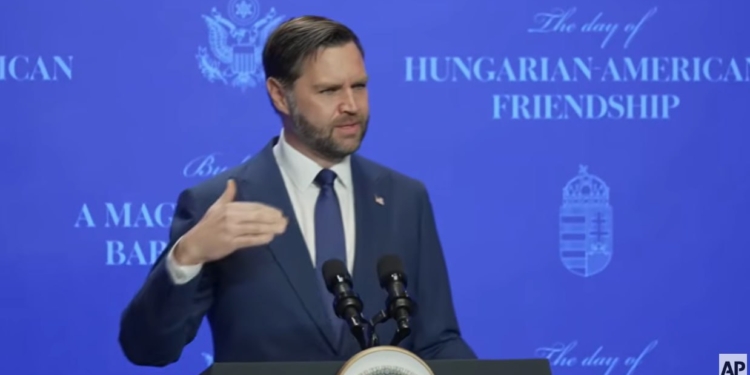 Німеччина звинуватила Венса у лицемірстві – звинувачує ЄС у втручанні у вибори в Угорщині, але він сам і втручається