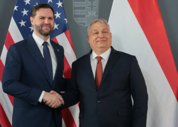 Венс в Угорщині заявив, що Трамп і Орбан зробили найбільше, щоб зупинити війну в Україні, а українці втручаються у вибори