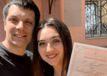 Хто такий чоловік Мендель, що йому тепер пишуть українці, спливло цікаве про Юлю (ФОТО)