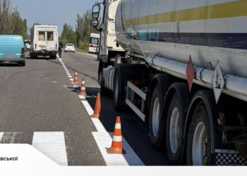 На Миколаївщині внаслідок ДТП з маршруткою і вантажівкою 5 травмованих (ФОТО)