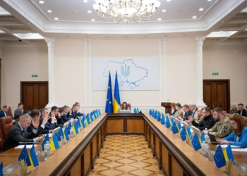 На доплати понад 12 тисячам працівників ремонтних бригад уряд виділив понад 240 млн.грн.