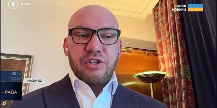 Купити котедж у Таїрове за ціною старої “двушки”? Таке під силу нардепу від “Слуг” (ВІДЕО)