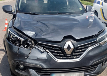 Слідчі поліції встановлюють обставини ДТП на Миколаївщині, в якій загинула жінка-пішохід (ФОТО)