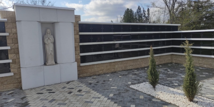 На Центральному міському кладовищі Миколаєва ввели в експлуатацію колумбарій (ФОТО)