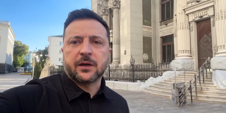 «Стараємося зробити все можливе, щоб ми могли в Україні виробляти достатньо антибалістичних ракет» – звернення Зеленського (ВІДЕО)