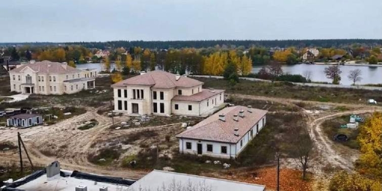 Не Єрмаком одним. ВАКС обрав запобіжні заходи ще чотирьом підозрюваним у справі «Династія»