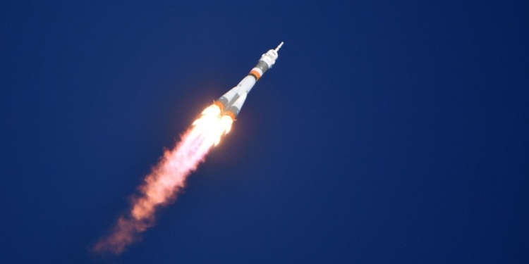Для іншопланетян? “Роскосмос” почав розміщувати рекламу на космічних ракетах