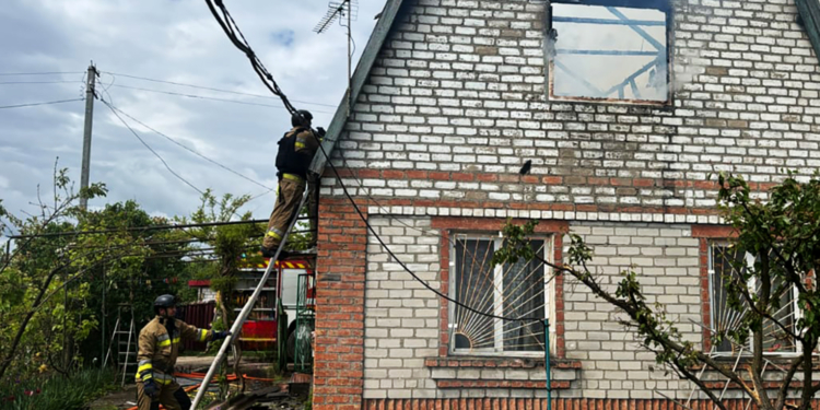 Дача і госпспоруда – які пожежі гасили вчора на Миколаївщині (ФОТО)