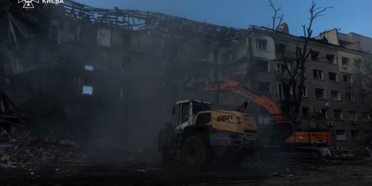 Кількість постраждалих у Києві внаслідок вчорашньої атаки зросла до 87, кількість загиблих не змінилася – двоє