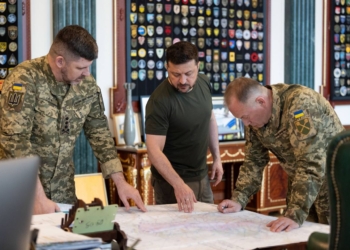 Зеленський провів нараду з оборони – похвалив миколаївських десантників і повідомив, що росія готується до додаткової мобілізації