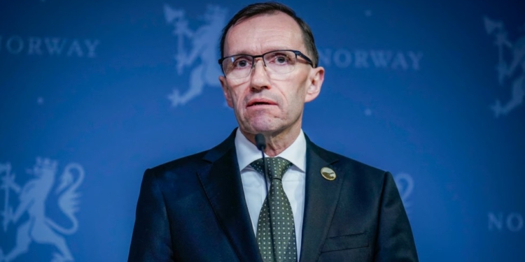 Норвегія за переговори з РФ, але не як посередник