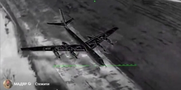 Сьогодні на аеродромі у Таганрозі знищили 2 Ту-142 і пускову установку “Іскандер” (ВІДЕО)