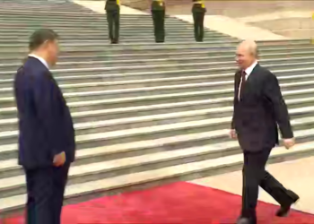 Путін зустрівся з Сі. Йти йому важко (ВІДЕО)