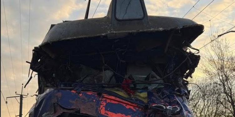 Машиніст поїзда Київ-Ужгород, який загинув внаслідок аварії на переїзді, пройшов війну. Водій автокрана помер