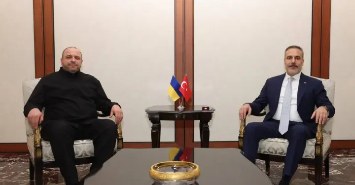 Умєров з’їздив у Туреччину і обговорив звільнення українських полонених