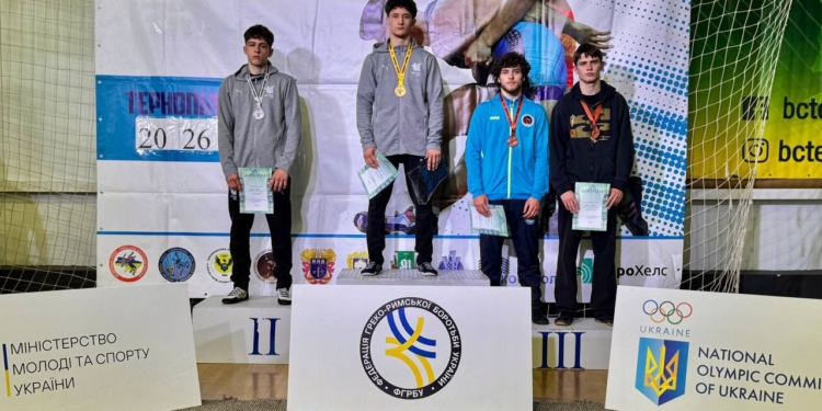 Миколаївські спортсмени здобули нагороди чемпіонату України з греко-римської боротьби U-20 (ФОТО)