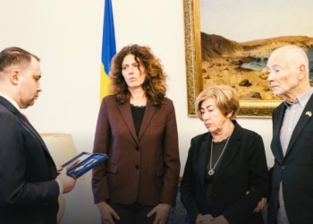Кирило Буданов вручив батькам убитого в Маріуполі литовського режисера Мантаса Кведаравічюса орден князя Ярослава Мудрого V ступеня (ФОТО)