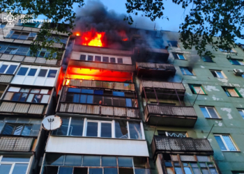 Рятувальники ліквідували наслідки російських обстрілів та ударів дронів на Херсонщині та Донеччині (ФОТО)