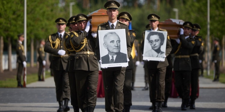 В Україні перепоховали полковника армії УНР Мельника та його дружину (ФОТО, ВІДЕО)